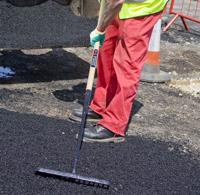 spear and jackson manure fork